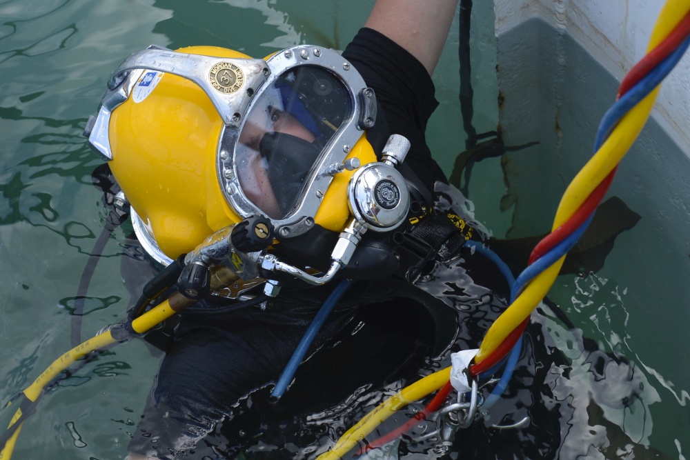 Army Diver