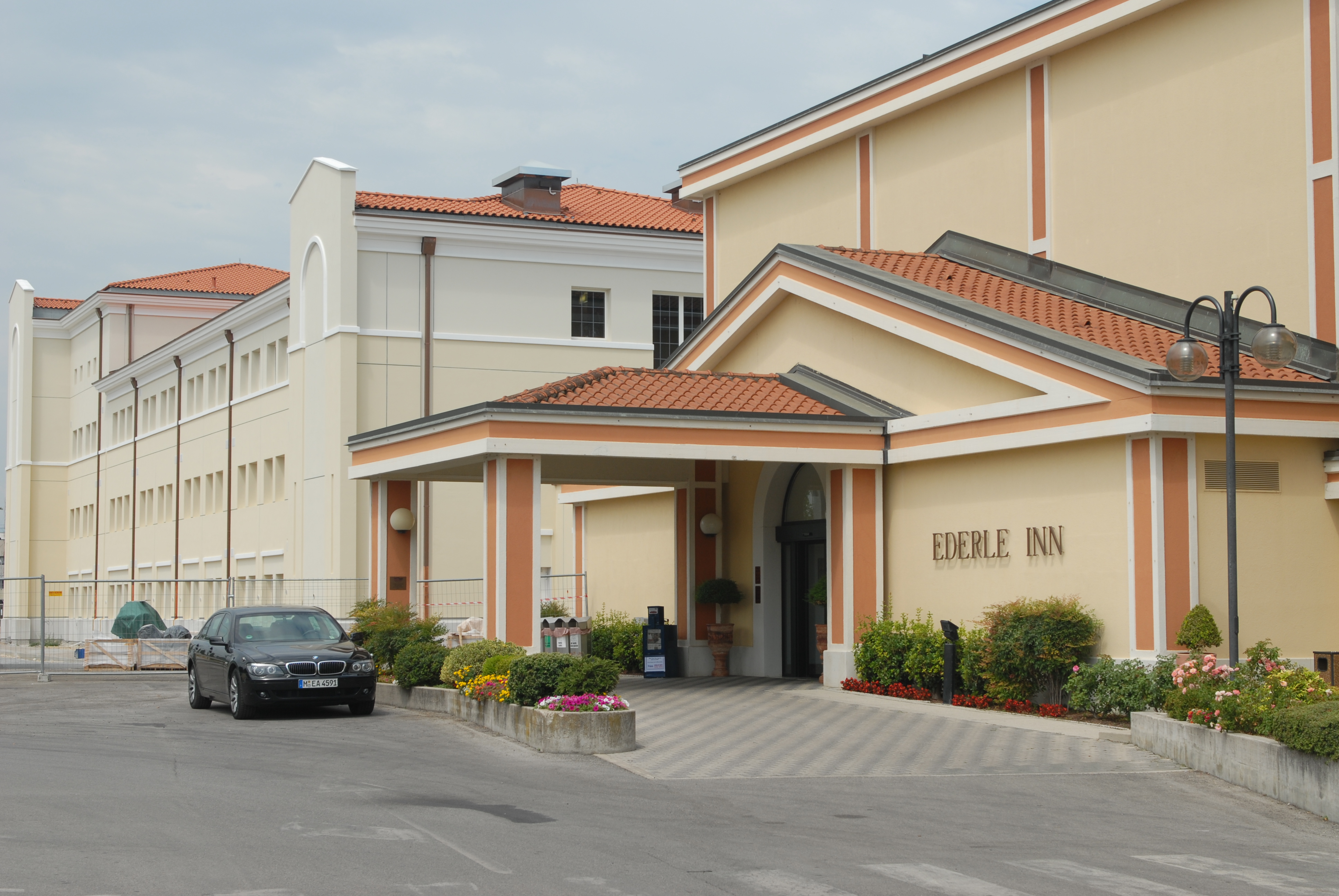 Ederle Inn